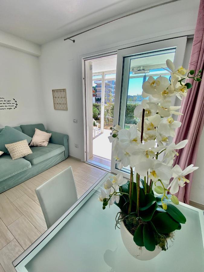 Appartamento Al Mare Con Giardino, Spiaggia E Piscina Alba Adriatica Zewnętrze zdjęcie